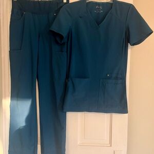 Cherokee Women's Teal Scrub Set